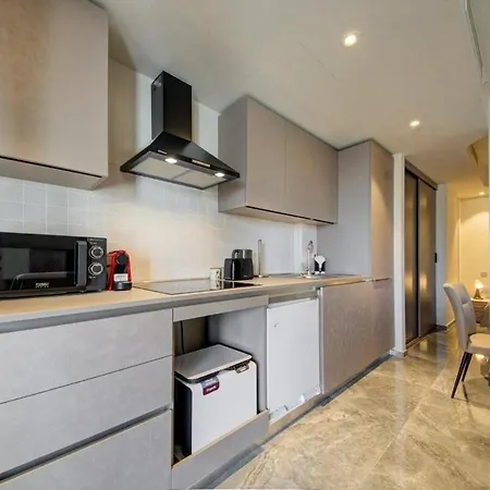 Mercury 420- 2x Pool Cards Access & Shopping Mall * Saint Julian's