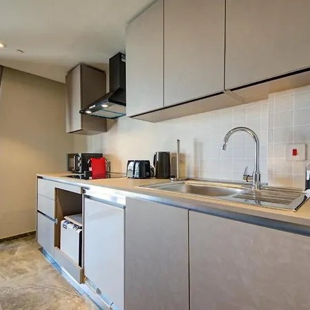 Mercury 420- 2x Pool Cards Access & Shopping Mall Apartamento *