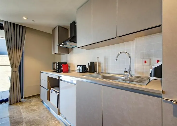 Mercury 420- 2x Pool Cards Access & Shopping Mall شقة *